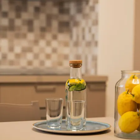 Zest House Aparthotel Pompeia